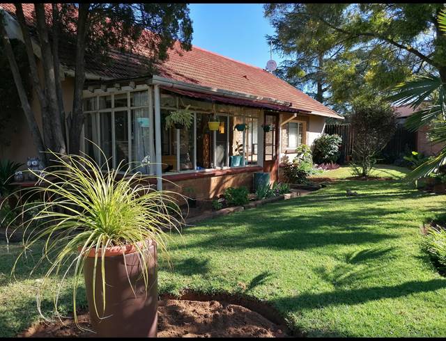 3 BEDROOM HOUSE SOLD IN STILFONTEIN EXT 1